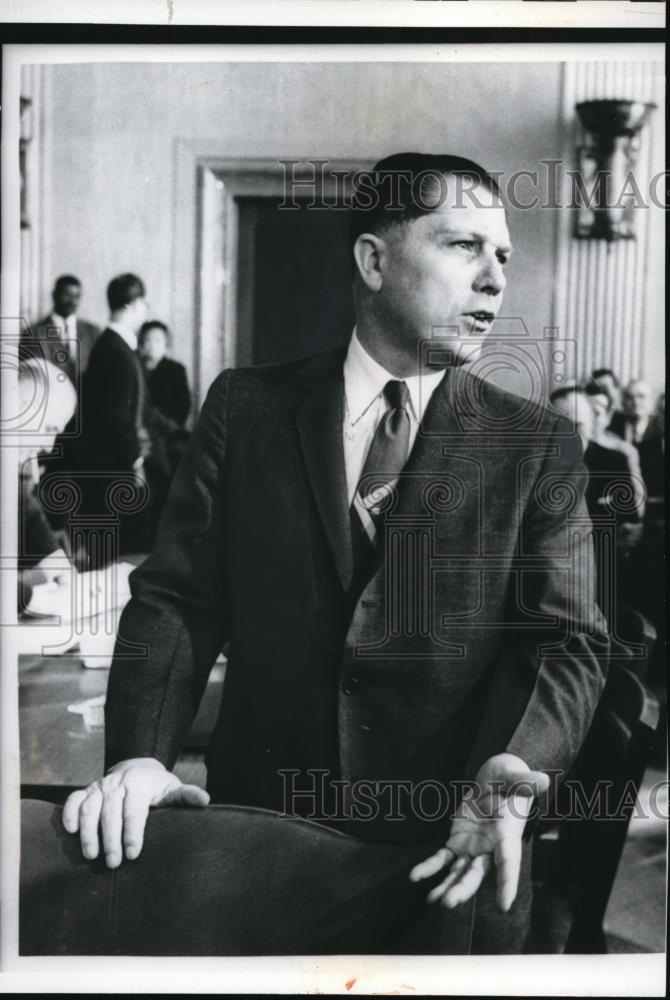 1961 Press Photo Teamster President James Hoffa appears before Senate Committee - Historic Images