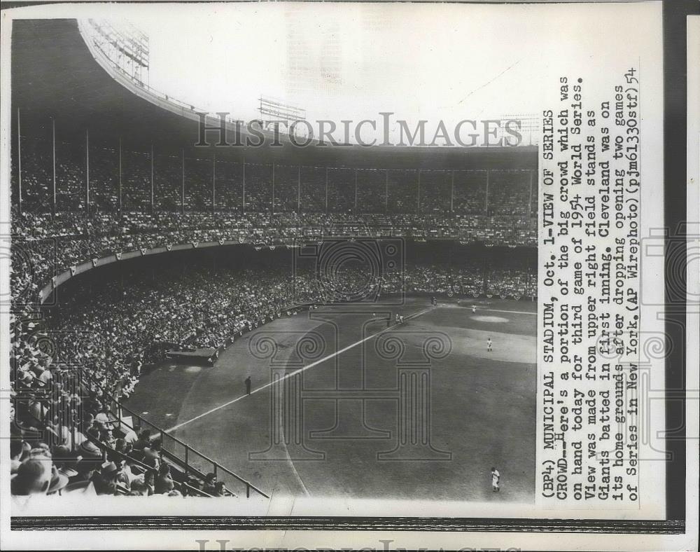 1954 Press Photo Portion of World Series crowd at Cleveland&#39;s Municipal Stadium - Historic Images