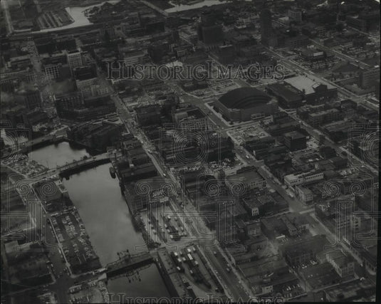 Press Photo Aerial view of a city - mja76847 - Historic Images