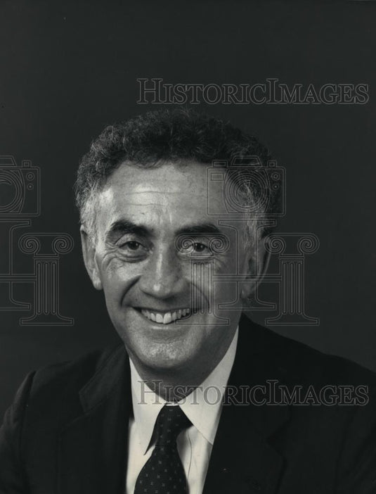 1987 Press Photo Dennis Conta, Milwaukee Politician - mja88480 - Historic Images