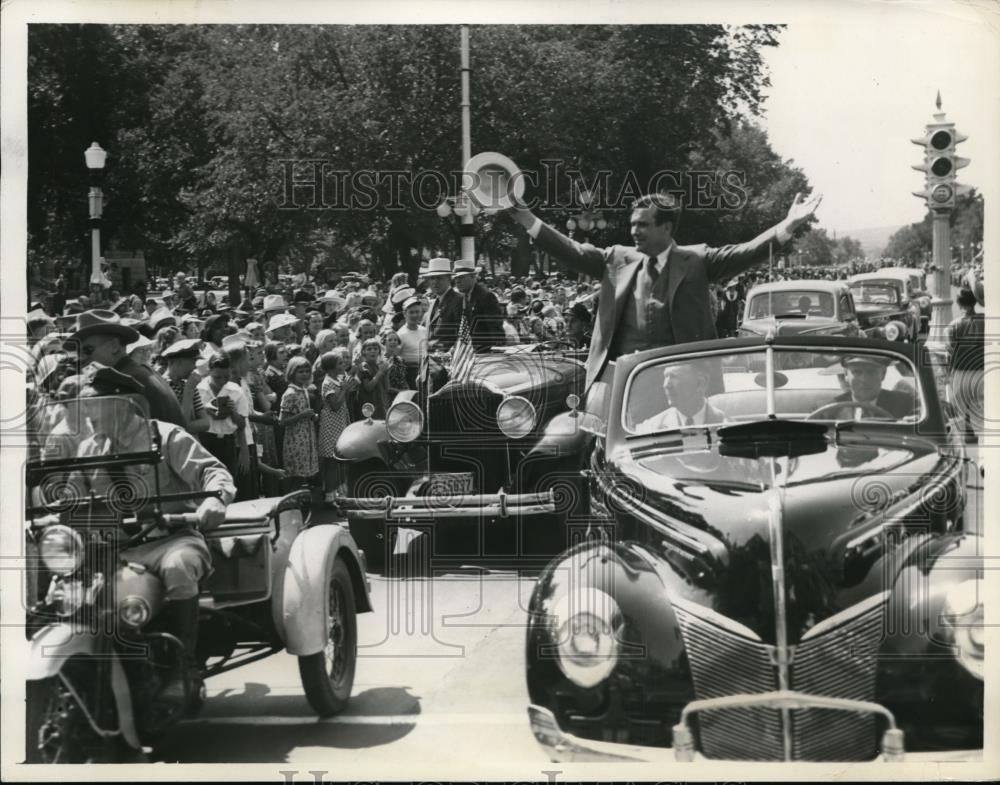 1940 Press Photo Wendell Willkie in Motorcade - nep05791 - Historic Images