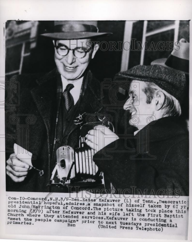 1952 Press Photo Estes Kefauver with Photographer John Harrington in Concord - Historic Images
