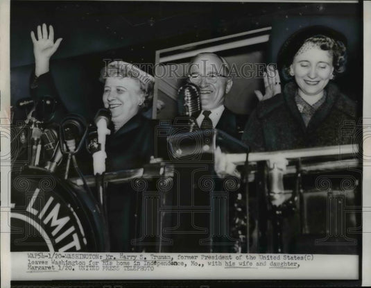 1953 Press Photo Harry S. Truman, Bess & Margaret Leaving Washington, D.C. - Historic Images