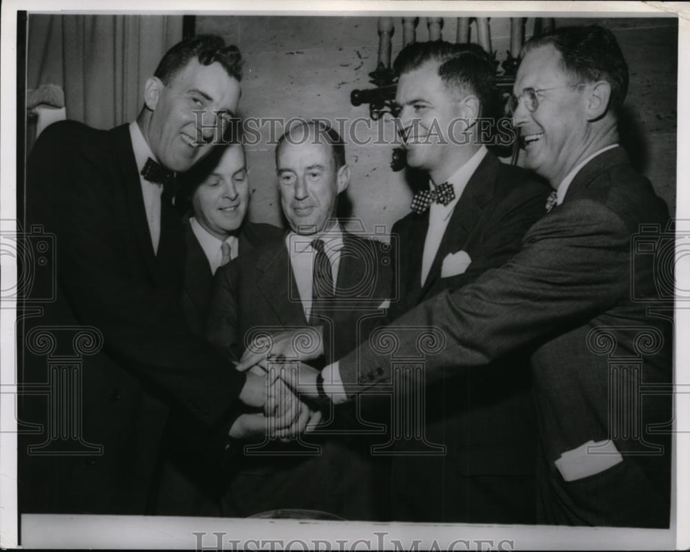 1954 Press Photo Adlai Stevenson - nep08938 - Historic Images