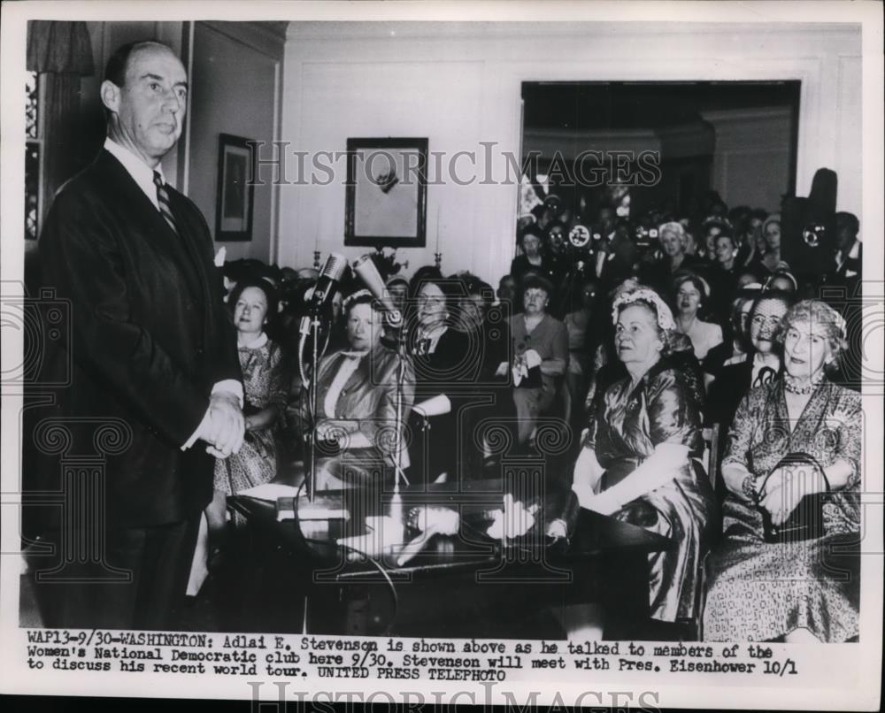 1953 Press Photo Adlai Stevenson at Women's Democratic Club Meeting, Washington - Historic Images