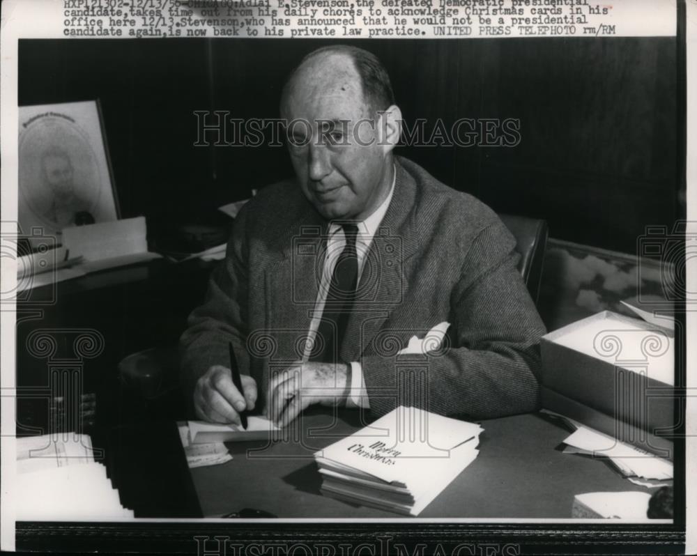 1956 Press Photo Presidential candidate  Adlai Stevenosn writes Xmas cards - Historic Images