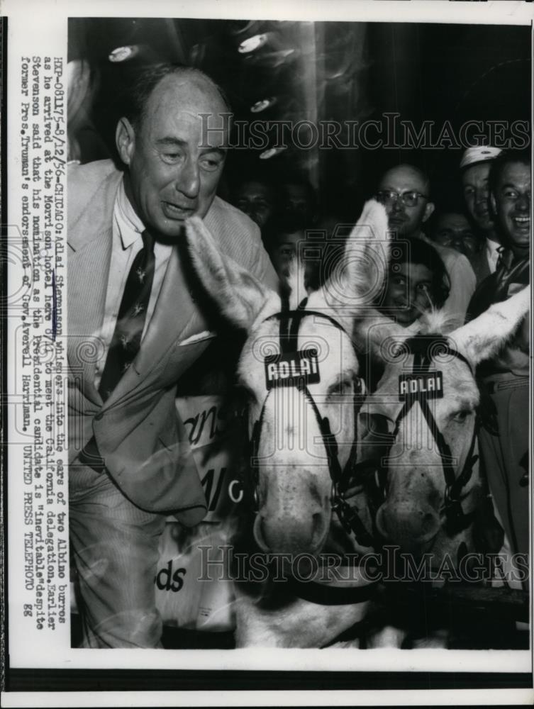 1956 Press Photo Adlai Stevenson Whispers to Burrow at Morrison Hotel - Historic Images