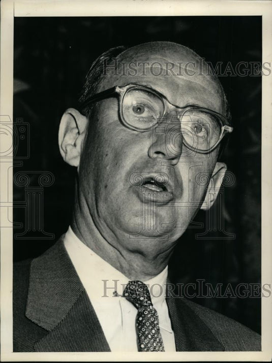 1956 Press Photo Adlai Stevenson During Luncheon Address to Newspaper Editors - Historic Images