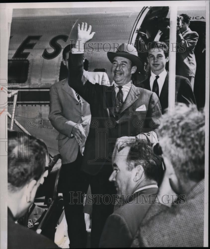 1952 Press Photo Gov Adlai Stevenson & Two Sons Welcomed to San Francisco - Historic Images