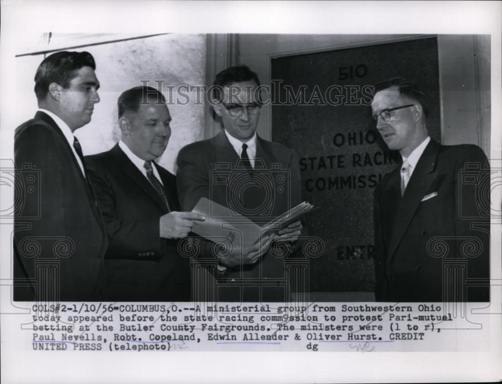 1956 Press Photo Ministerial Group Protests Pari-Mutuel Wagering at Fairgrounds - Historic Images