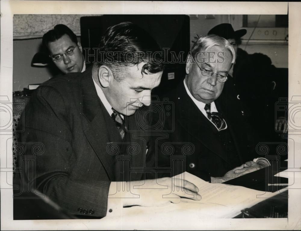 1940 Press Photo Officials at Committee Hearing on Census &quot;Snooping&quot; - nep09999 - Historic Images