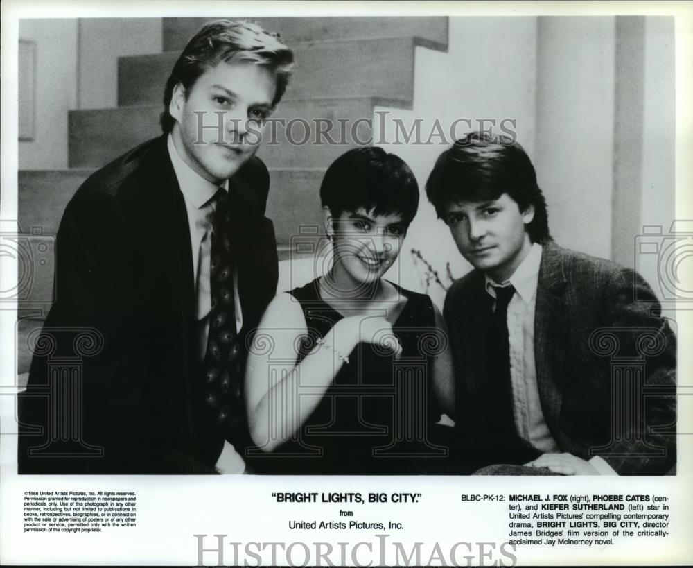 1988 Press Photo Michael J. Fox and Phoebe Cates in Bright Lights, Big City. - Historic Images