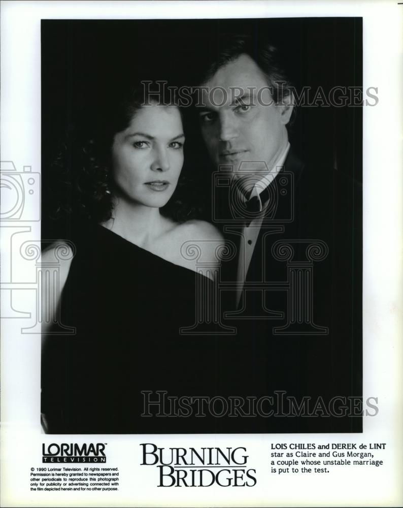 1990 Press Photo Lois Chiles and Derek de Lint in star Burning Bridges. - Historic Images