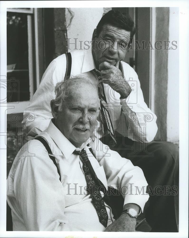 1990 Press Photo Walter Matthau and Barnard Hughes star in The Incident, on CBS. - Historic Images