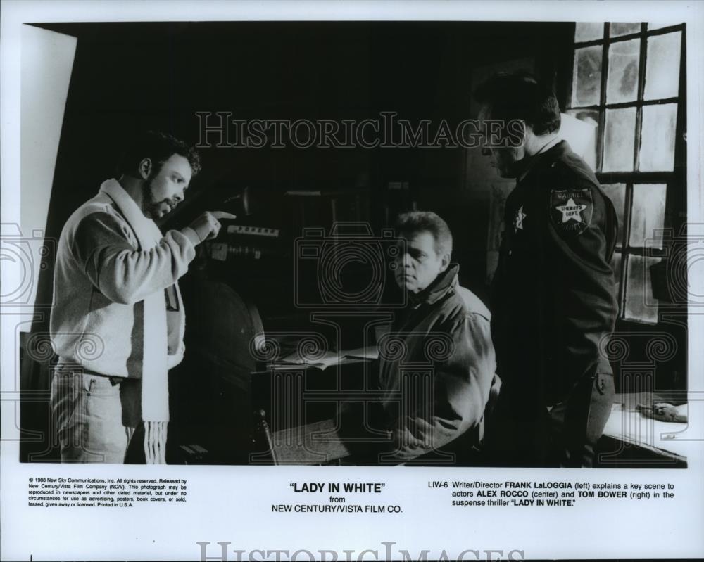 1988 Press Photo Frank LaLoggia, Alex Rocco &amp; Tom Bower on set of Lady in White. - Historic Images
