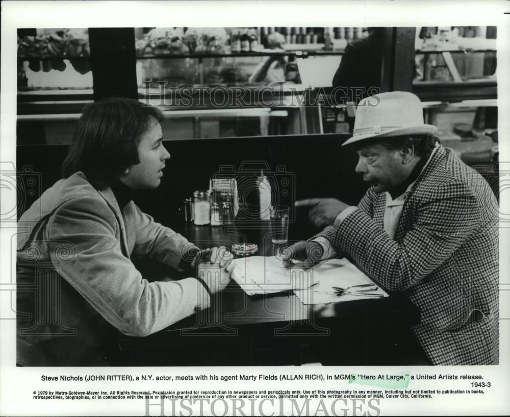 1979 Press Photo John Ritter and Allan Rich star in Hero At Large. - spp06430 - Historic Images