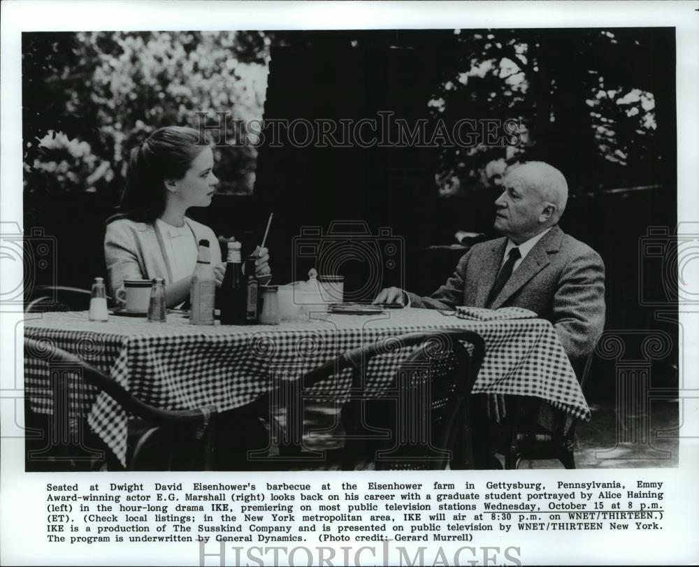 1986 Press Photo E.G. Marshall and Alice Hainging in a scene from Ike. - Historic Images