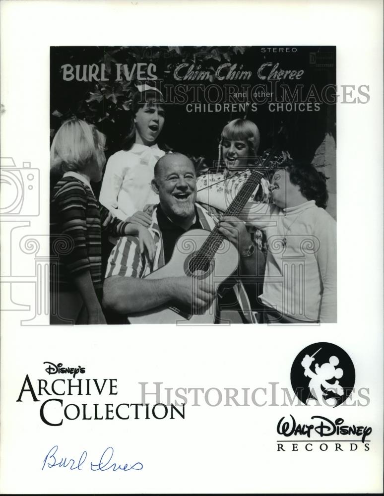 Press Photo Folk Singer Burl Ives Chim Chim Cheree and Other Children's Choices - Historic Images