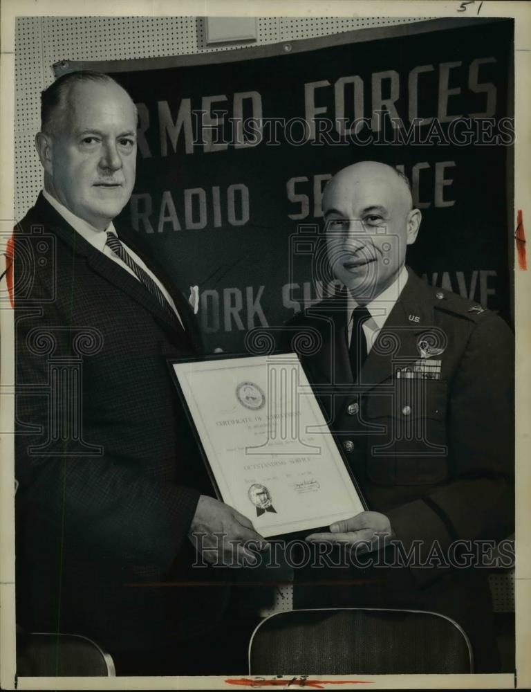 1966 Press Photo Author Clark Kinnard receives award - nem43711 - Historic Images