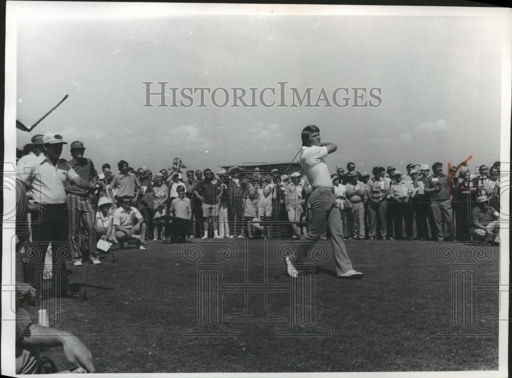 1972 Press Photo Glen Campbell plays golf in Pasco - spp24162 - Historic Images