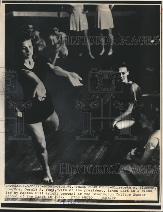 1976 Press Photo Betty Ford at a 1937 Bennington College dance class - mjb07754 - Historic Images