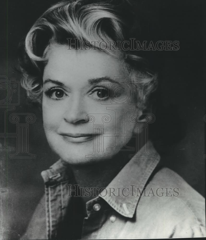 1977 Press Photo Rosemary DeCamp, television, stage and movie actress. - Historic Images