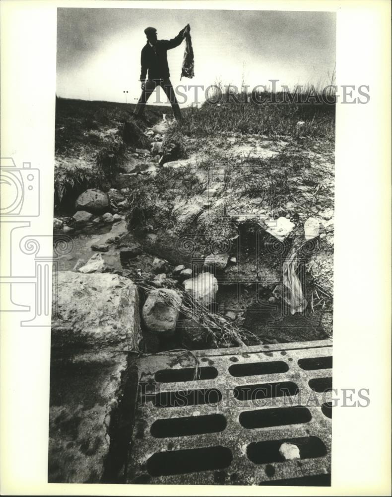 1979 Press Photo Soil Erosion Near Northridge - mjb02224 - Historic Images