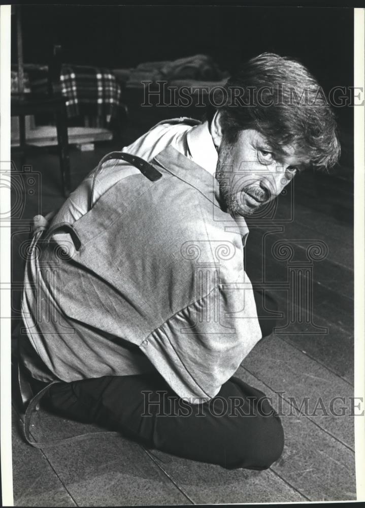1981 Press Photo Ralph Waite Stars in Strindberg's "The Father" on Broadway - Historic Images