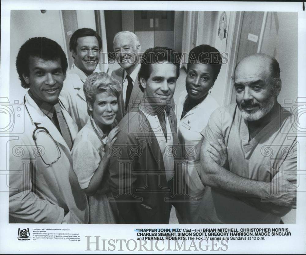 1983 Press Photo Brian Mitchell, Charles Siebert & cast of Trapper John, M.D. - Historic Images