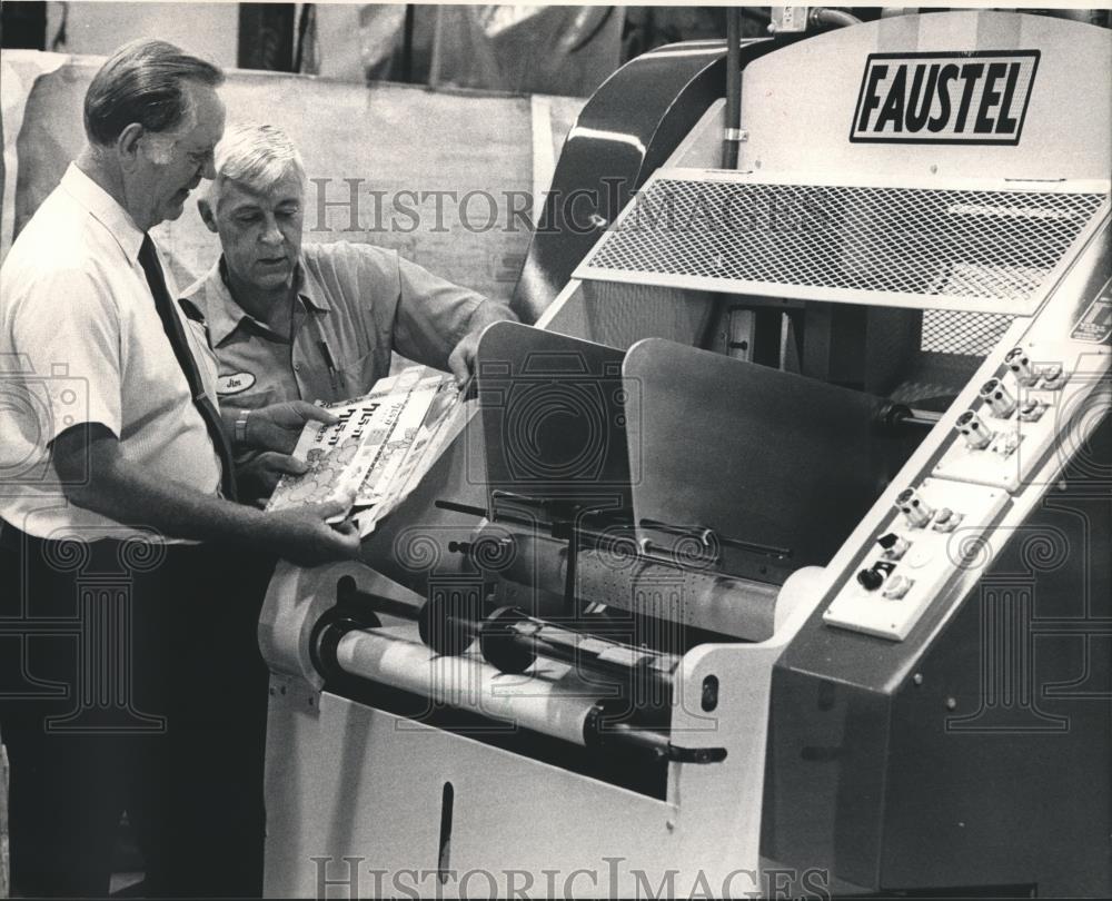 1986 Press Photo Stelling Jr. and Mayer Checking Metal at Faustel Inc., Butler - Historic Images