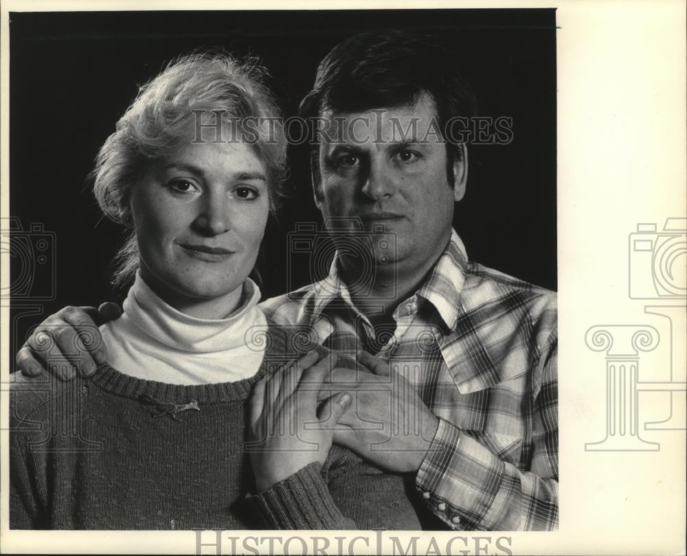 1986 Press Photo Phyllis and Pat Agnew, Farm Owners Near Oconomowoc, Wisconsin - Historic Images