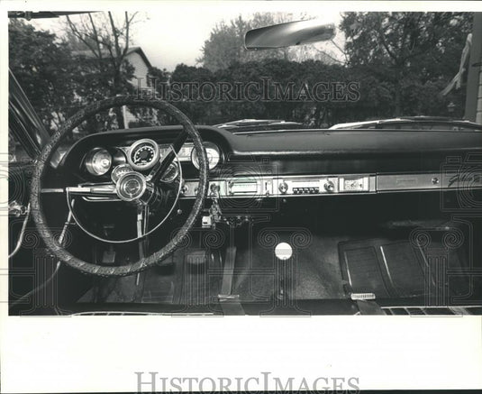1986 Press Photo The dashboard of Russ Peterson's 1964 Ford Galaxie 500 - Historic Images