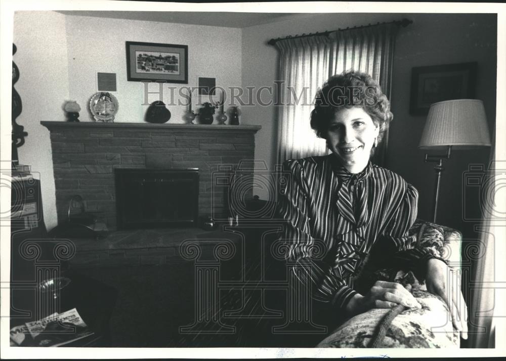 1988 Press Photo Melissa Hoeppner of Sheboygan is an epilepsy disease patient - Historic Images