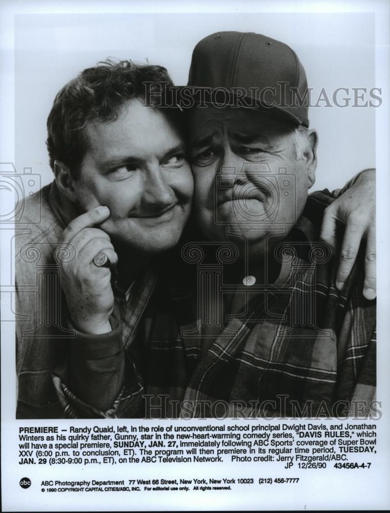 1990 Press Photo Randy Quaid and Jonathan Winters star in "Davis Rules" - Historic Images