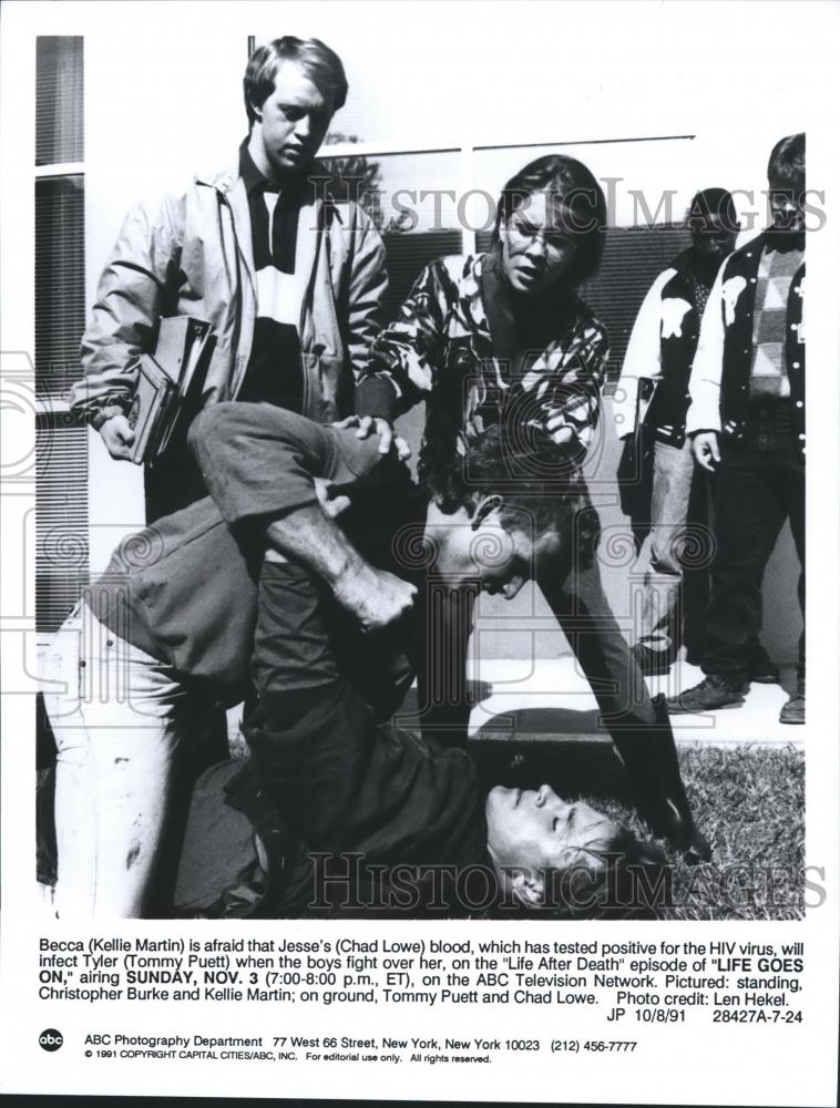 1991 Press Photo A scene from "Life After Death" episode of "Life Goes On" - Historic Images