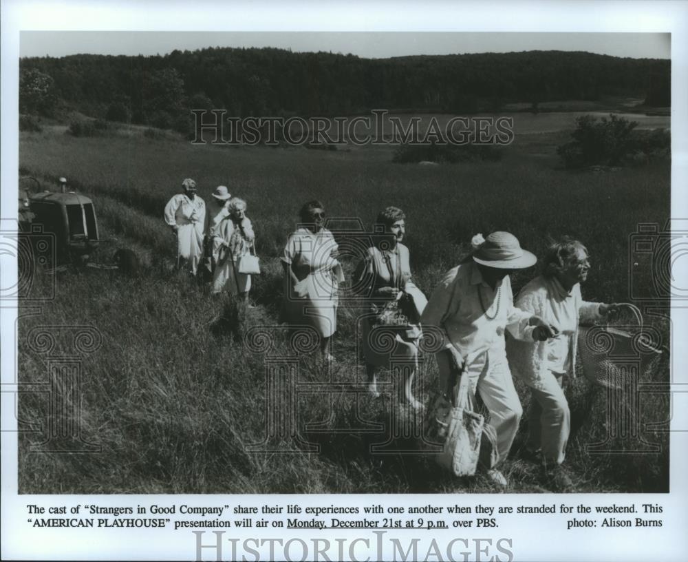 1992 Press Photo A scene from Strangers in Good Company, on PBS. - spp26012 - Historic Images