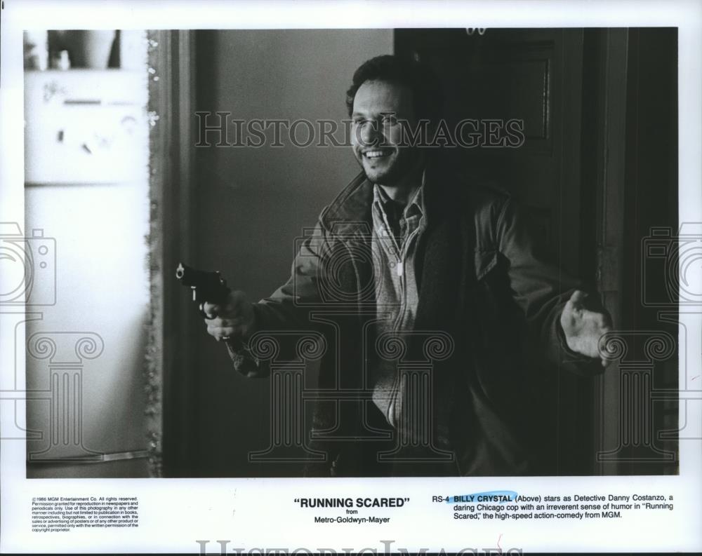1992 Press Photo Billy Crystal in "Running Scared"  - spp26409 - Historic Images