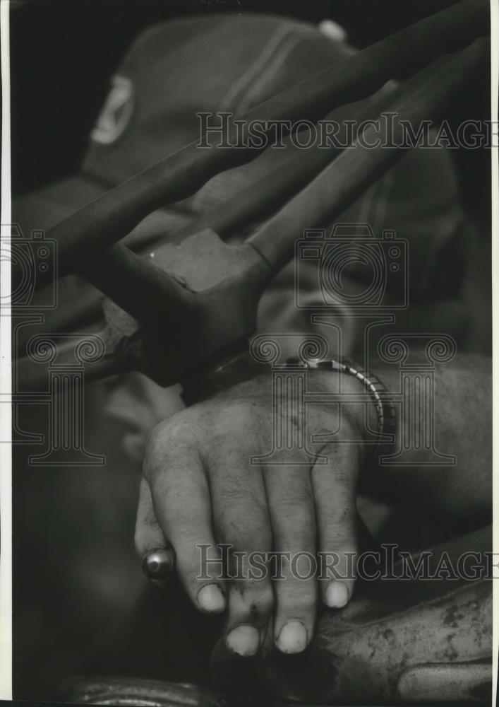1994 Press Photo Hands of Farmer John Kruit - mjb03245 - Historic Images