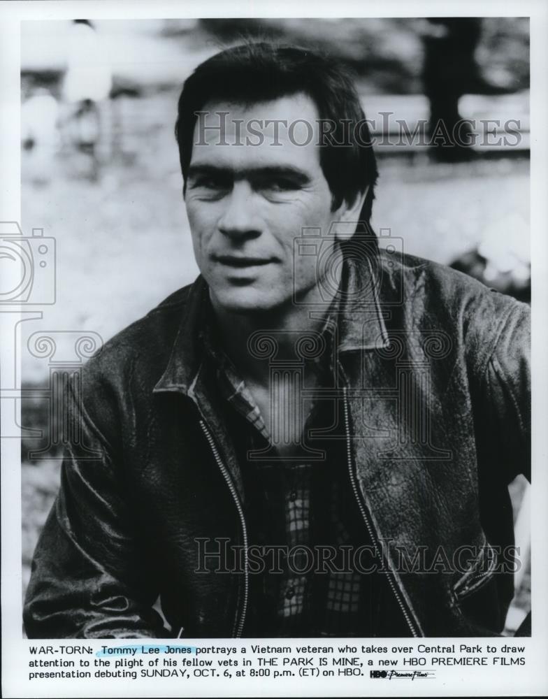 Press Photo Tommy Lee Jones stars in The Park Is Mine on HBO - spp28813 - Historic Images