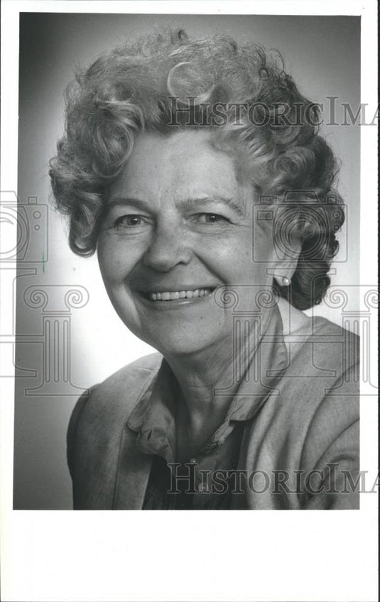 1981 Press Photo Kate Lowell U.S. Columnist - mjb14555 - Historic Images