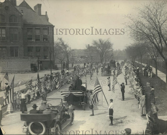Press Photo Williams Gibbs McAdoo visit at Maryland Avenue School - mjb19669 - Historic Images