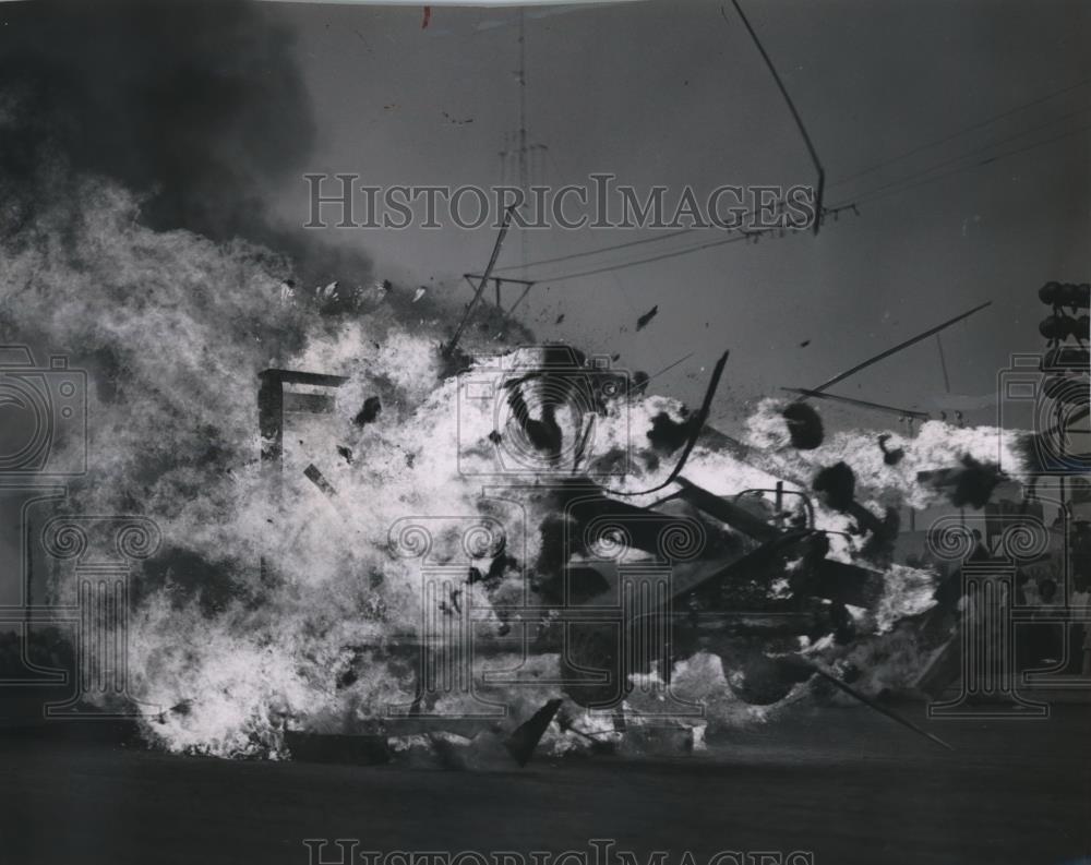 Press Photo Stunt Driver Jimmy Lynch Junior in Spectacular Crash of Fire - Historic Images