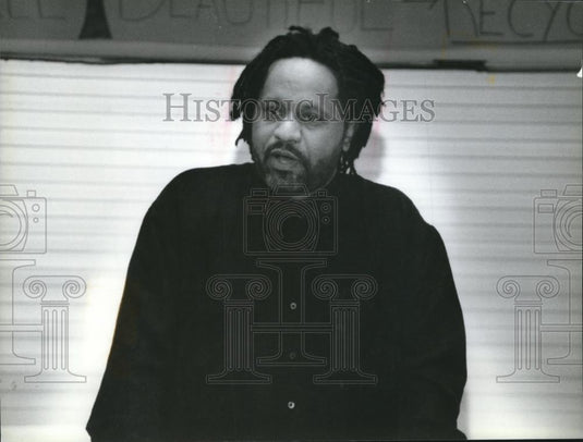 1993 Press Photo Michael R McGee Milwaukee Community - mjb20629 - Historic Images