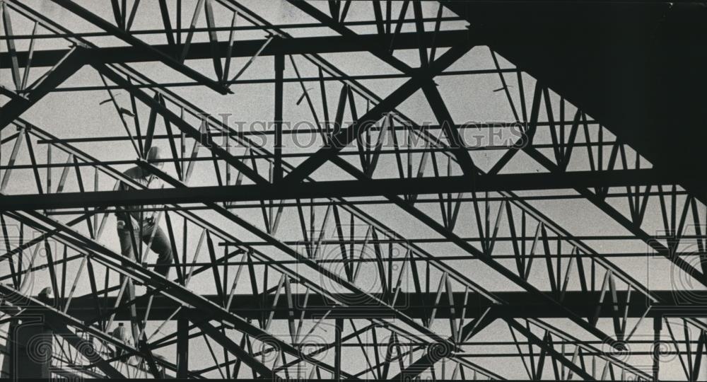 1988 Press Photo Butter Hardware Industrial Project Construction in Germantown - Historic Images