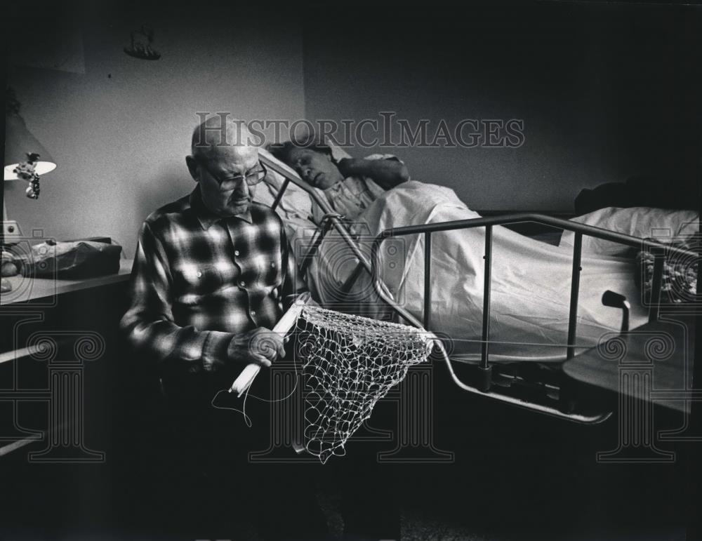 1991 Press Photo Bill and Rosalie Steck at Town and Country Manor Nursing Home - Historic Images