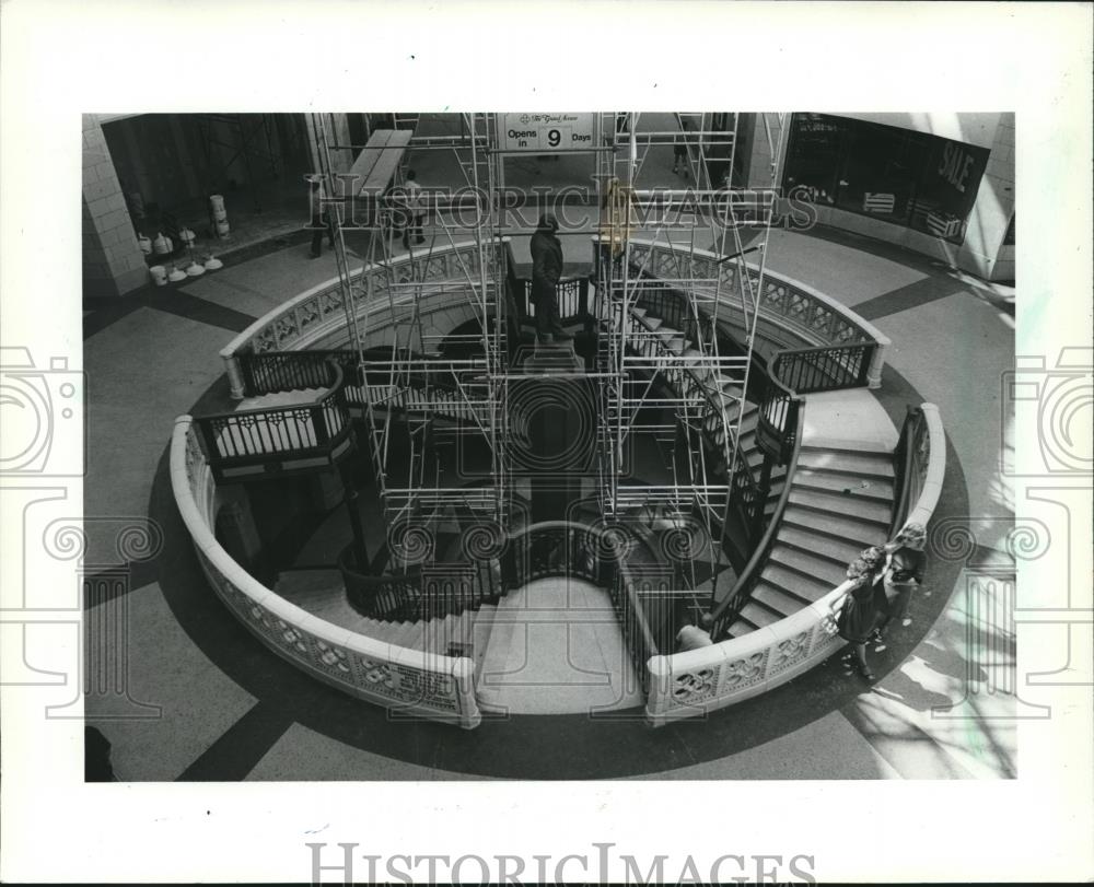 1982 Press Photo Statue of John Plankinton in The Plankinton Building - Historic Images