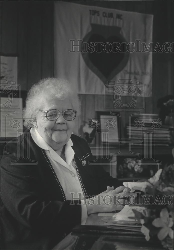 1984 Press Photo Esther Manz founder of TOPS - mjb26684 - Historic Images