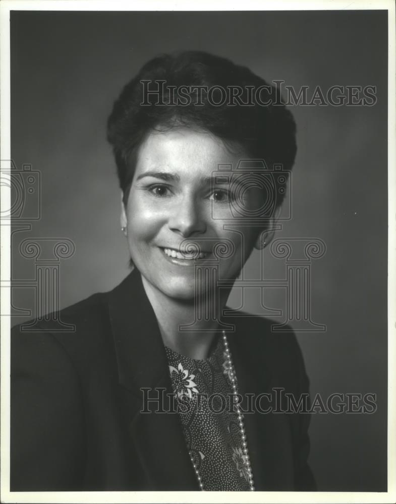 1989 Press Photo Susan J. Marks, President of ProStaff in Wauwatosa - mjb27715 - Historic Images