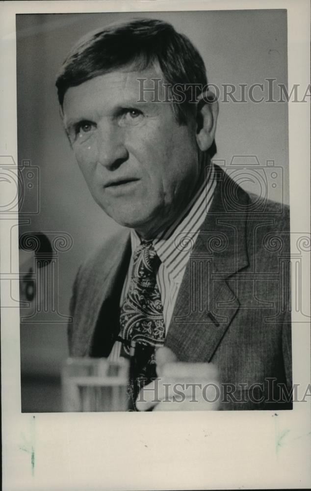 1990 Press Photo Tennessee football coach Johnny Majors - abns00570 - Historic Images
