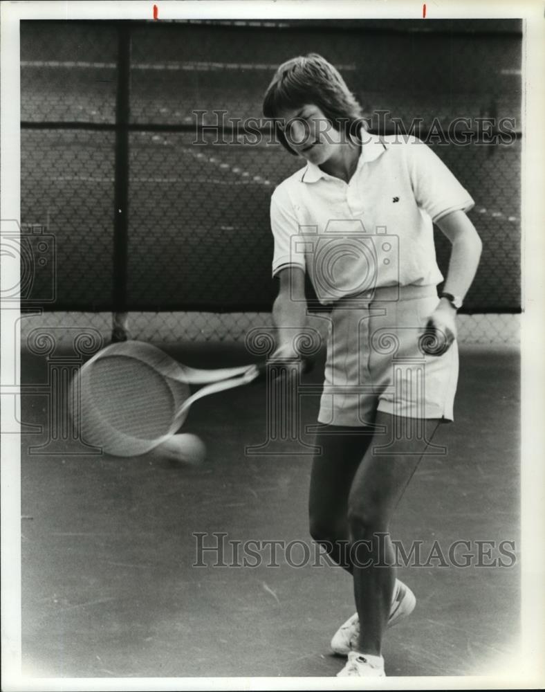 1979 Press Photo Alabama-Ann Etheredge working as George Ward tennis director. - Historic Images